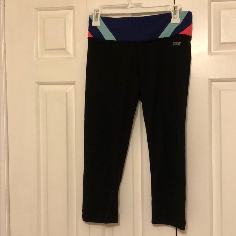 Crop yoga pants